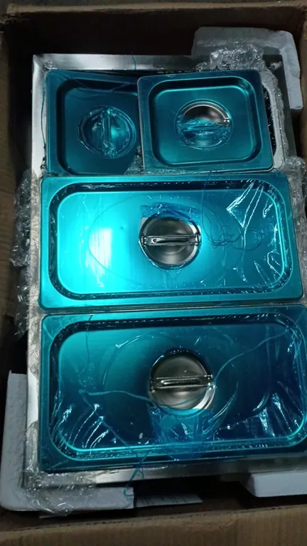Multi-pan commercial food warmer countertop station