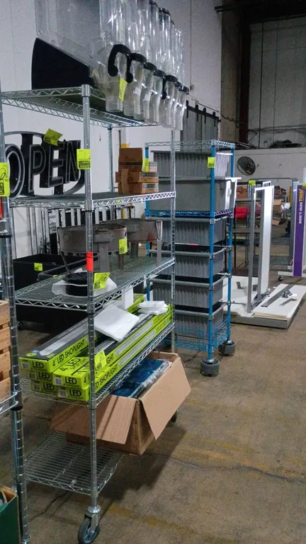 48"x18"x78" IRSG Chrome Rolling rack (no other contents included)