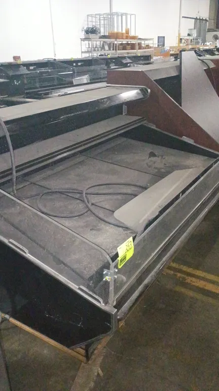 47"75" Barker Company (SN: C029636HSC6), Portable self contained open air cooler, 120V