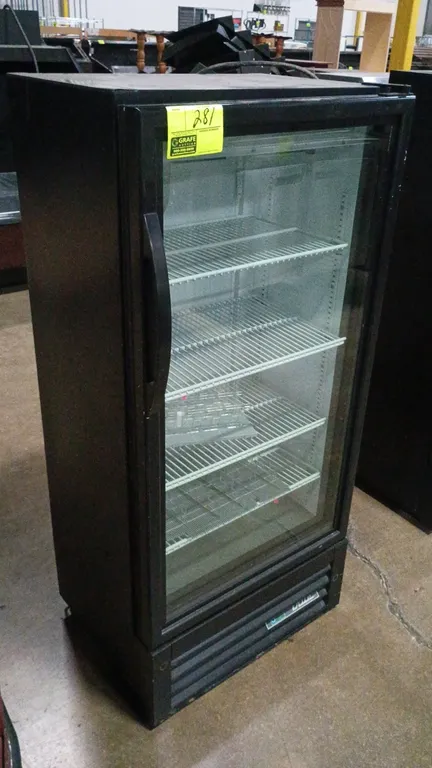 25"x20"x54" TRUE manufacturing beverage cooler m/n GDM-10SSL-HC-TSL01 115V (SELF CONTAINED)