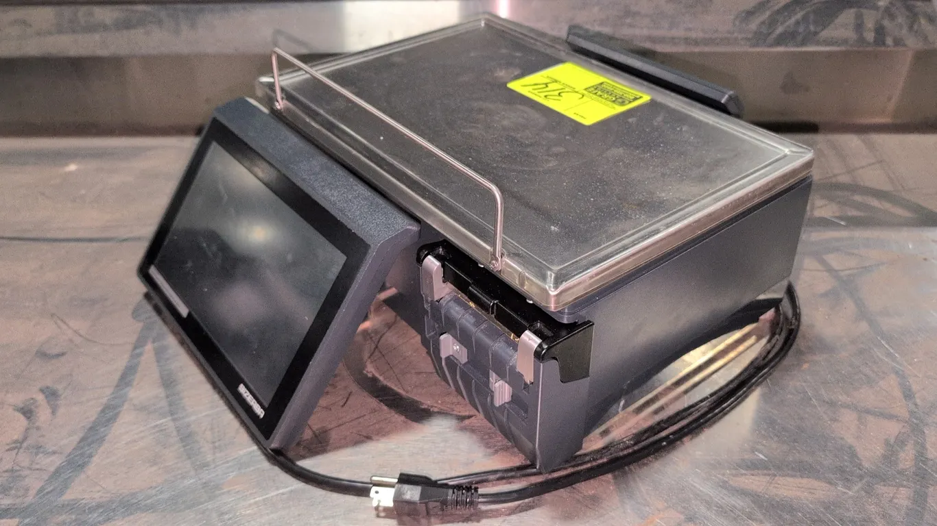Bizerba model XC 100 (SN: 11907683), Countertop scale with printer, 120-240V