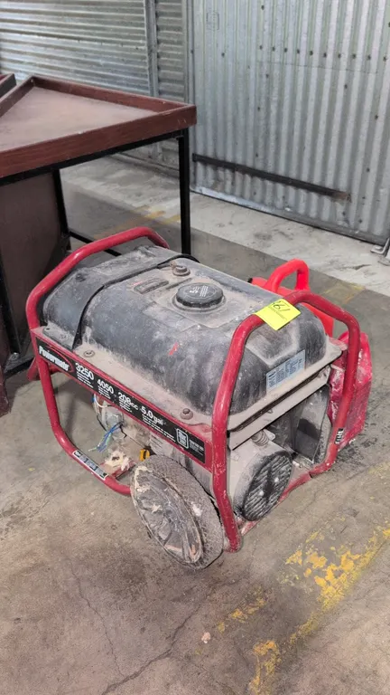 Powermate PM0123250.05 (2014), Gas powered generator (5 gallon capacity), 120-240V