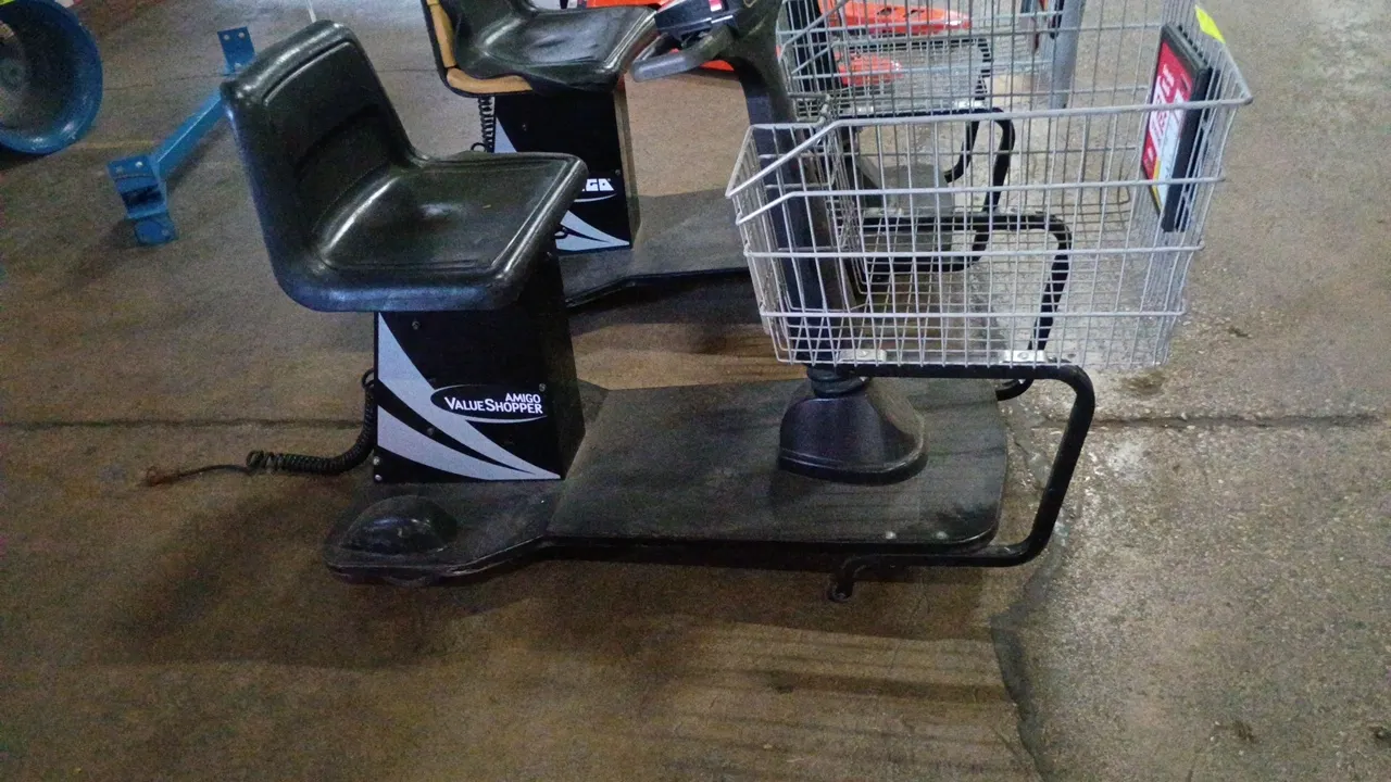 AMIGO Electric power shopping cart