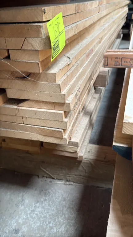 Skid of assorted wood boards. Marked 4/4 Beech. 1" thickness. Stack measures approx. 8' x 3'9" x 1'9"H.