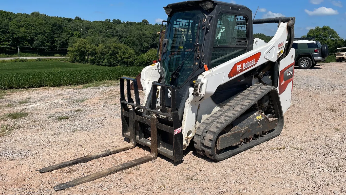 2020 Bobcat T64 R-Series Track Skid Steer