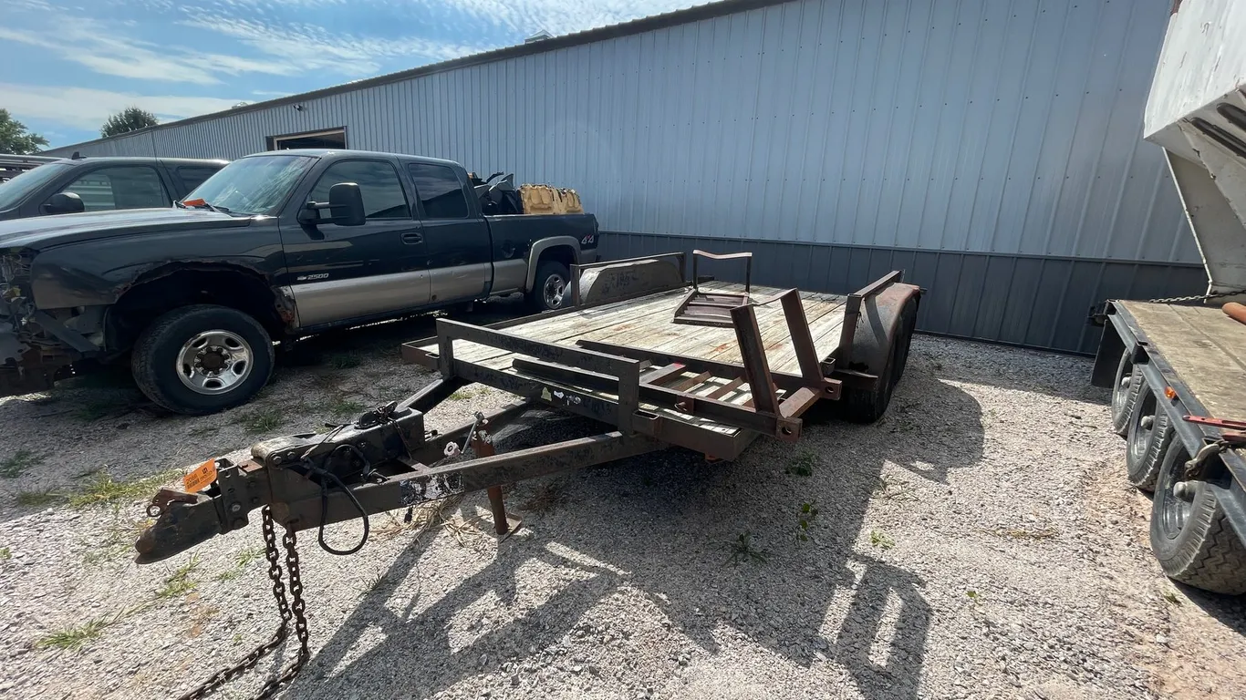 14' Tandem Axle Equipment Trailer (No Title)