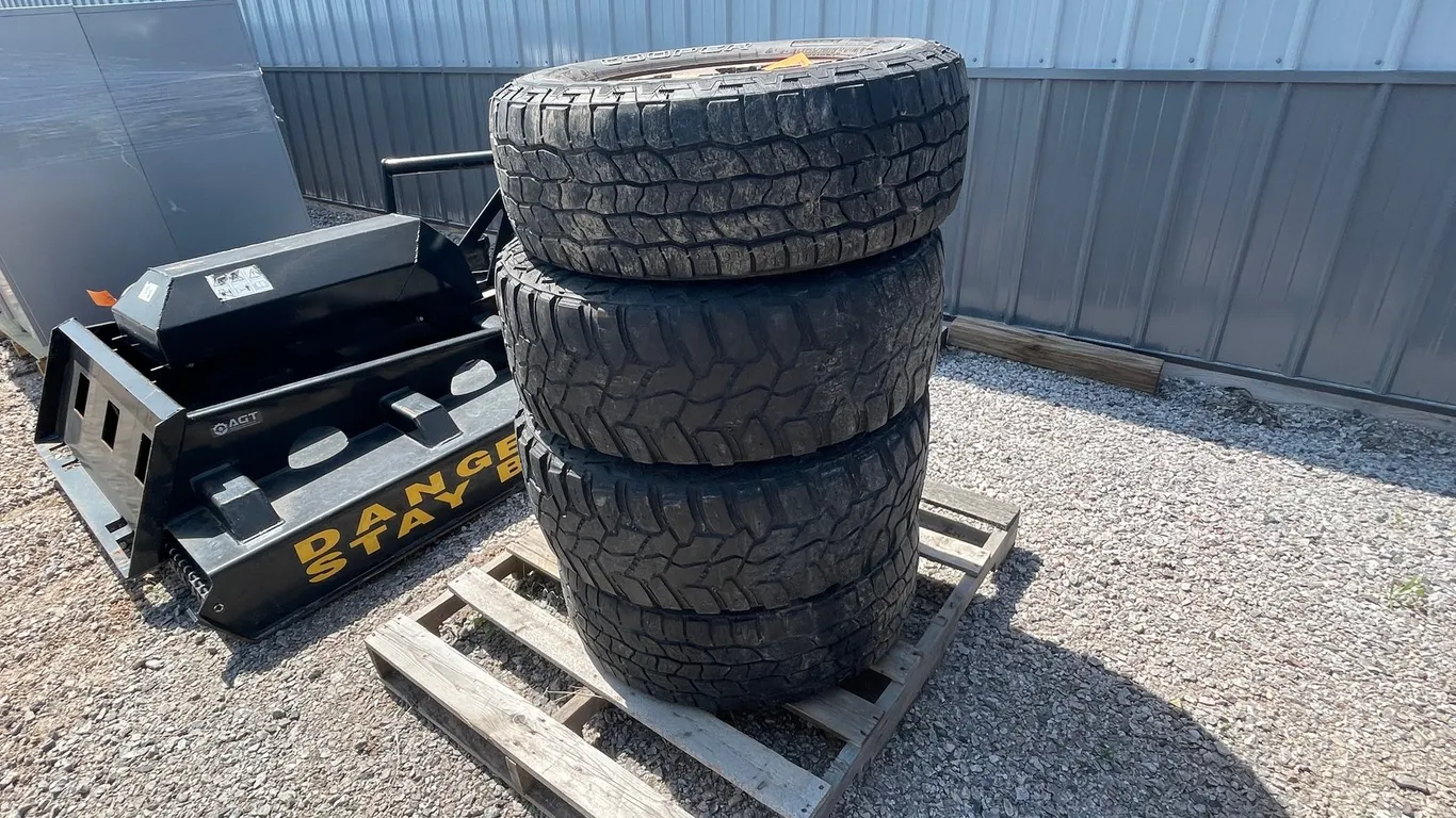 Set of (4) Cooper Discover Tires on 6-Bolt Rims