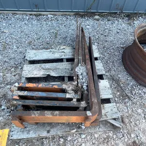 (5) Pallet Forks