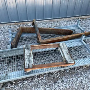 Pair of 5" x 42" Pallet Forks