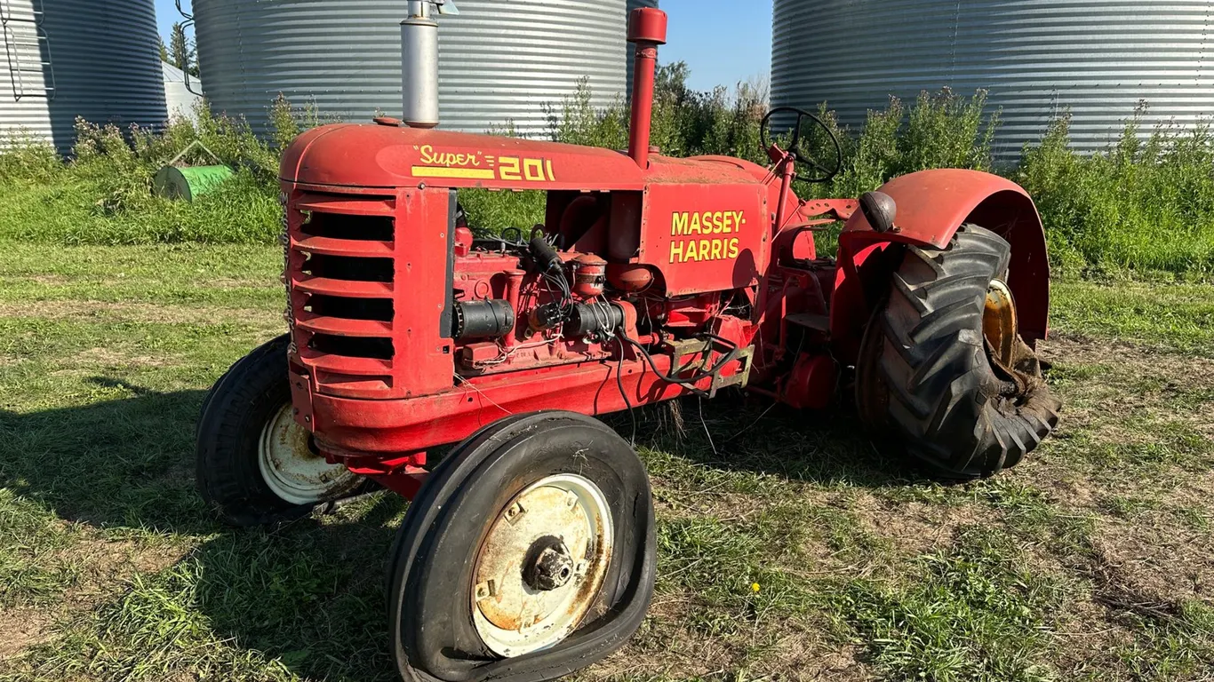 Massey-Harris 201 2WD Tractor