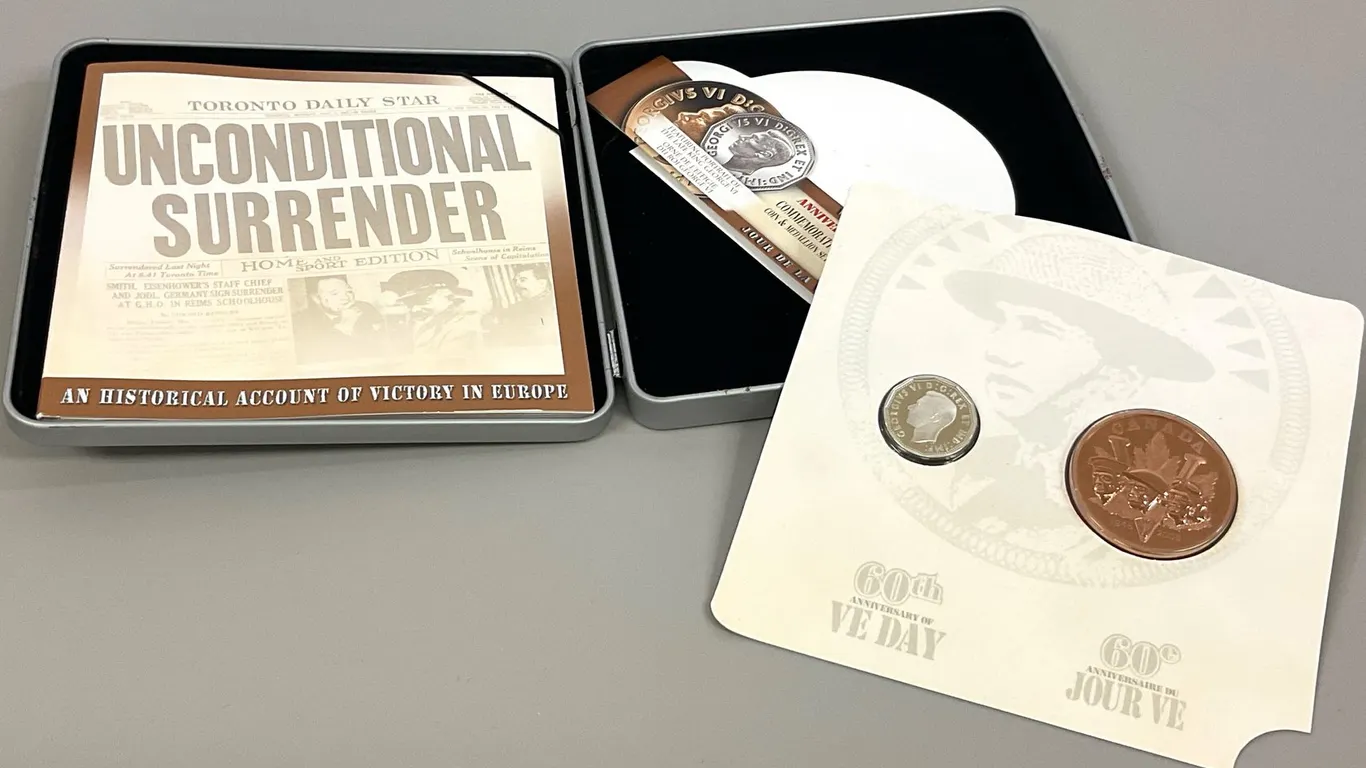 2005 Sterling & Bronze VE Day Coin Set