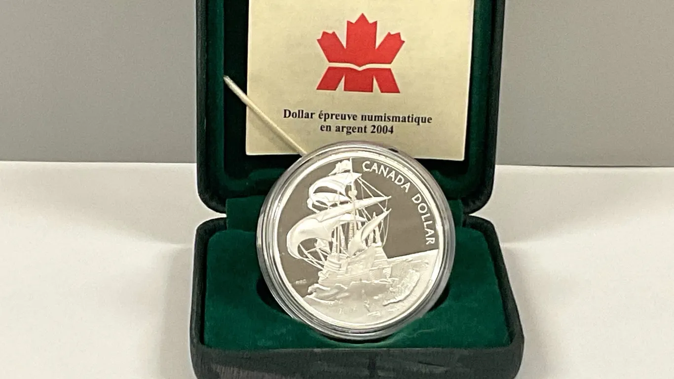 2004 Fine Silver Proof Dollar