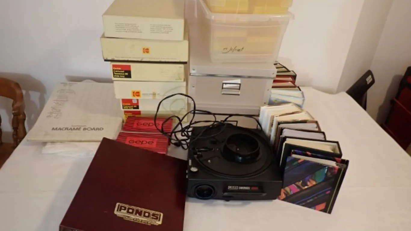 Vintage Kodak Carousel Slide Projector +