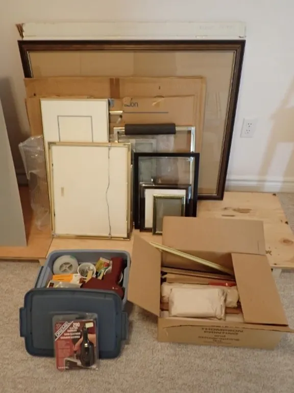Picture And Art Frames & Framing Accessories
