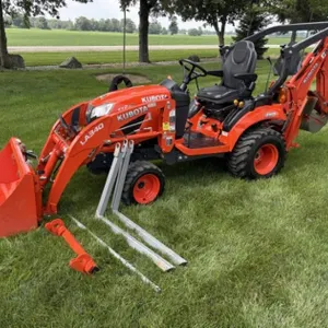 Kubota BX23S 4WD Sub-Compact Tractor Loader Backhoe