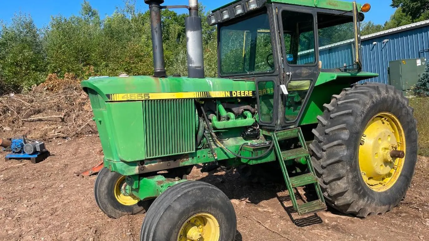 John Deere 4520 Tractor