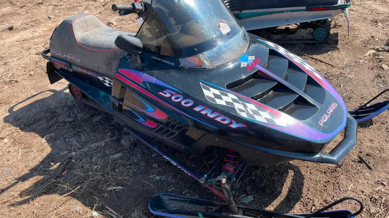 1996 Polaris Indy 500 Snowmobile