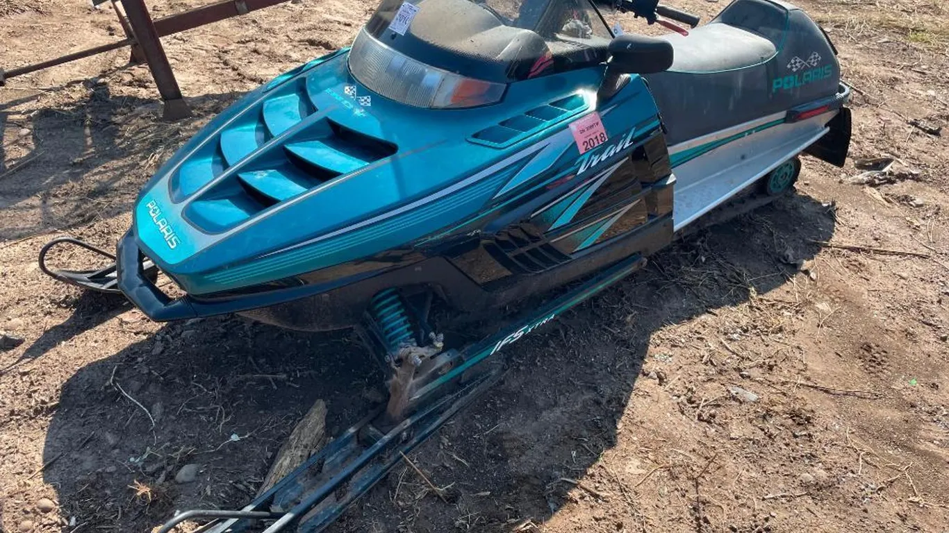 1995 Polaris Indy Trail Snowmobile