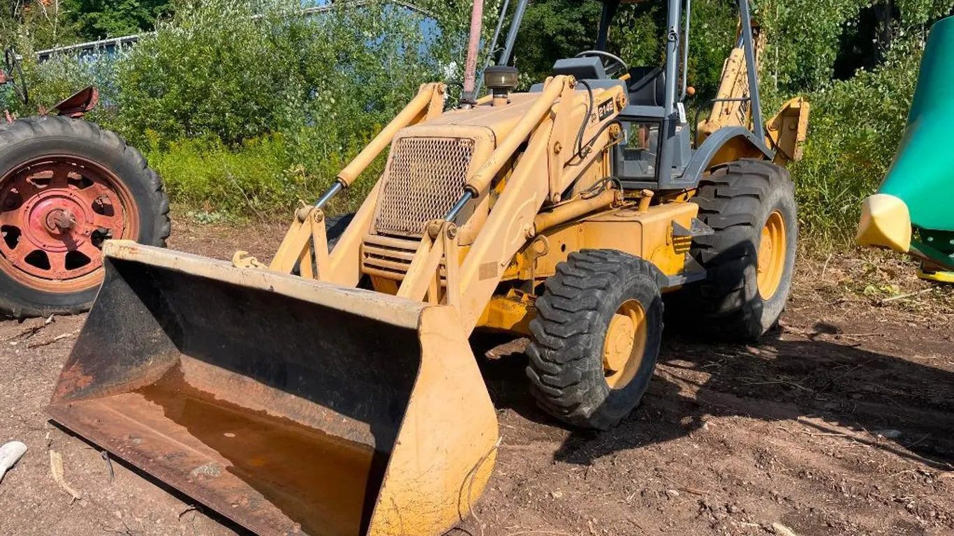 JCB 214E Loader Backhoe