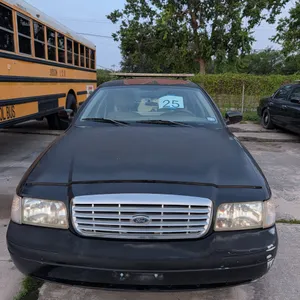 2011 Ford Crown Victoria - Will Need to be Towed