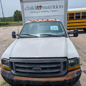 2000 Ford F350 Super Duty Truck - Will Need to be Towed