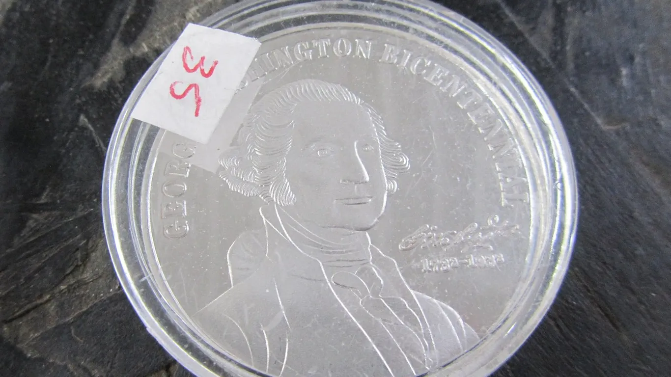 1732-1932 George Washington Bicentennial Silver Medal