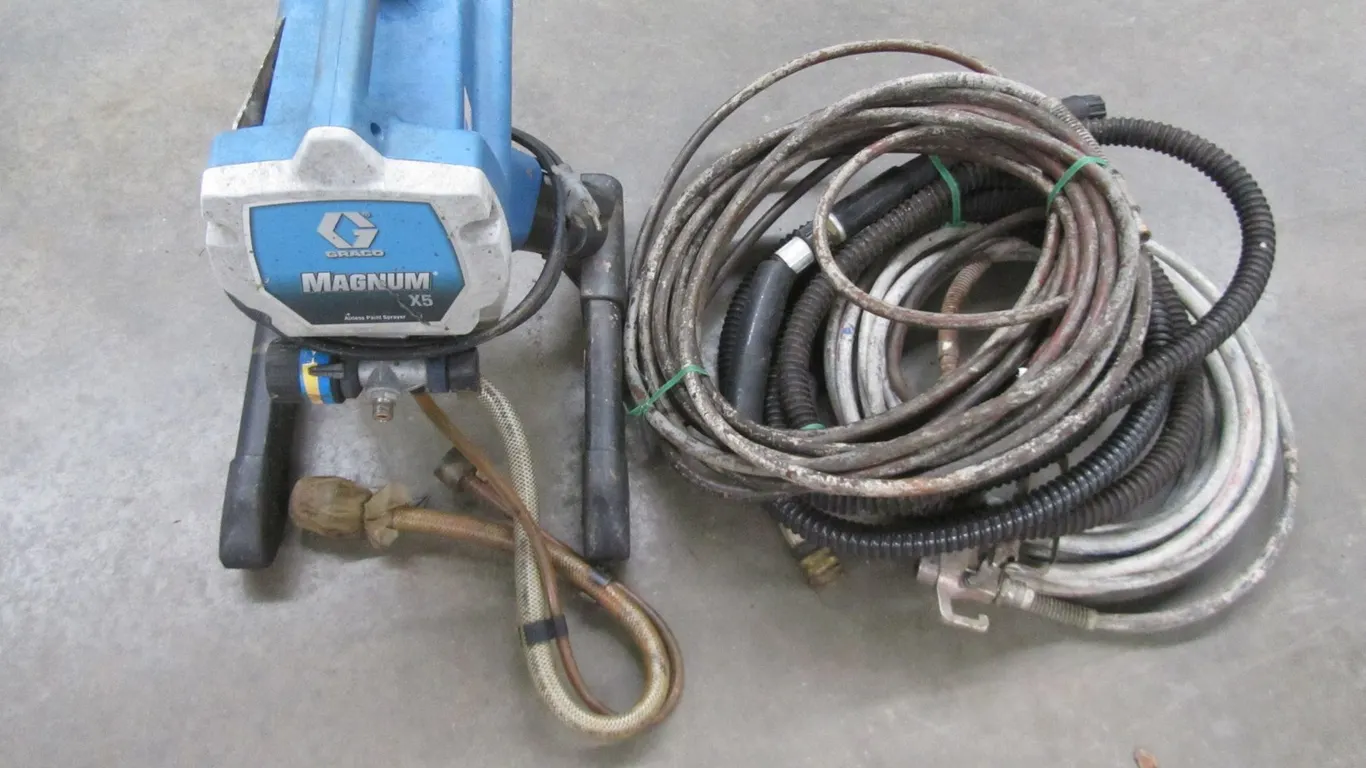 Graco Magnum X5 Airless Paint Sprayer
