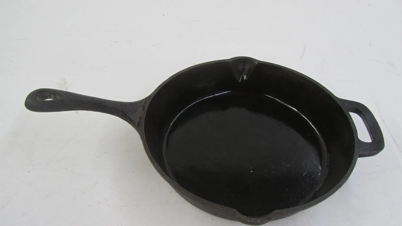 Emeril 10" Cast Iron Skillet