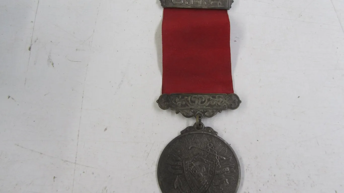Antique "Ancient Order Of United Workmen" Fraternal Medal