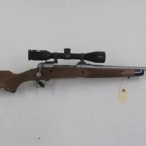Savage Model 114 7mm Rem Mag Bolt Action Rifle w/Scope
