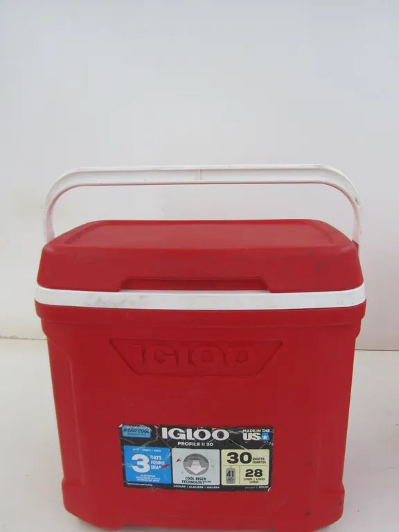 Igloo Profile II 30 Qt. Cooler