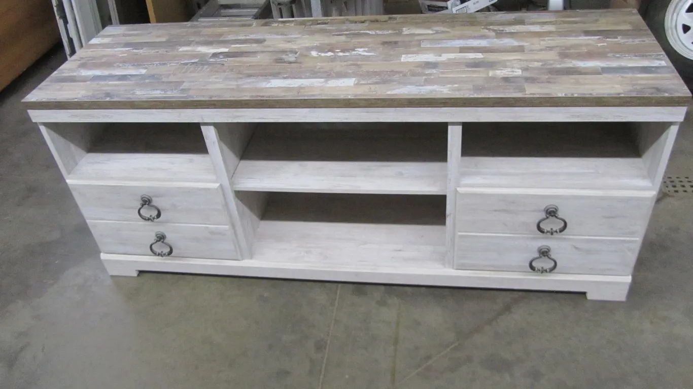 Nice Wood 2-Drawer Entertainment Center
