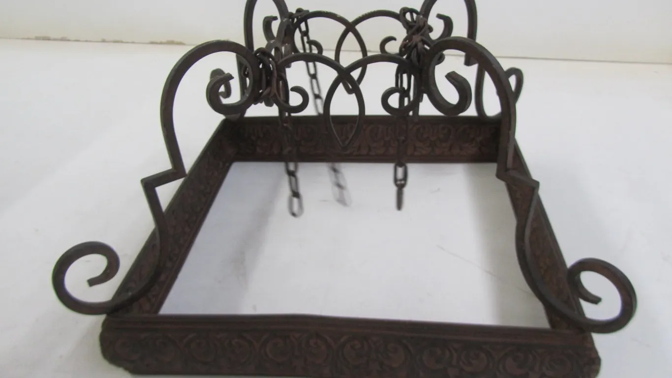 Hanging Metal Decoration