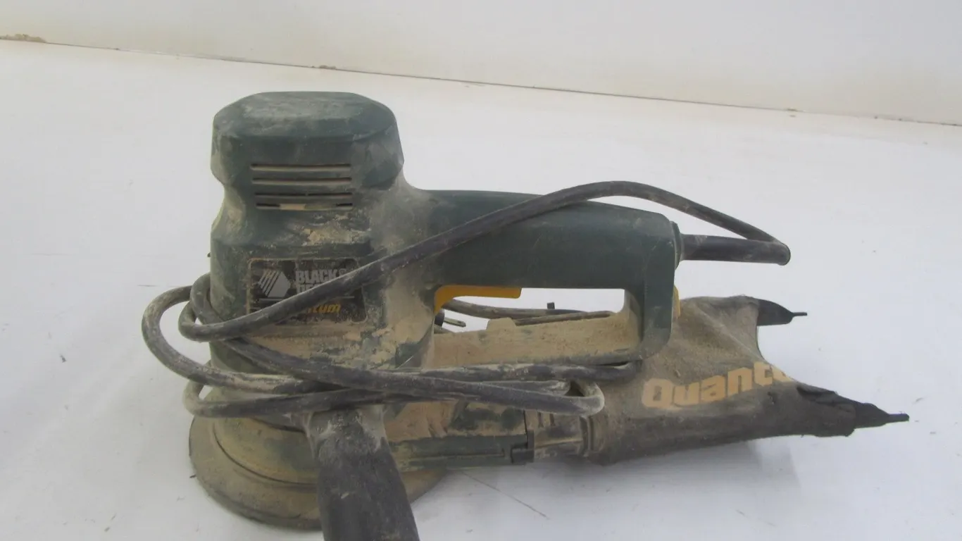 Black & Decker Quantum 5" Random Orbit Sander