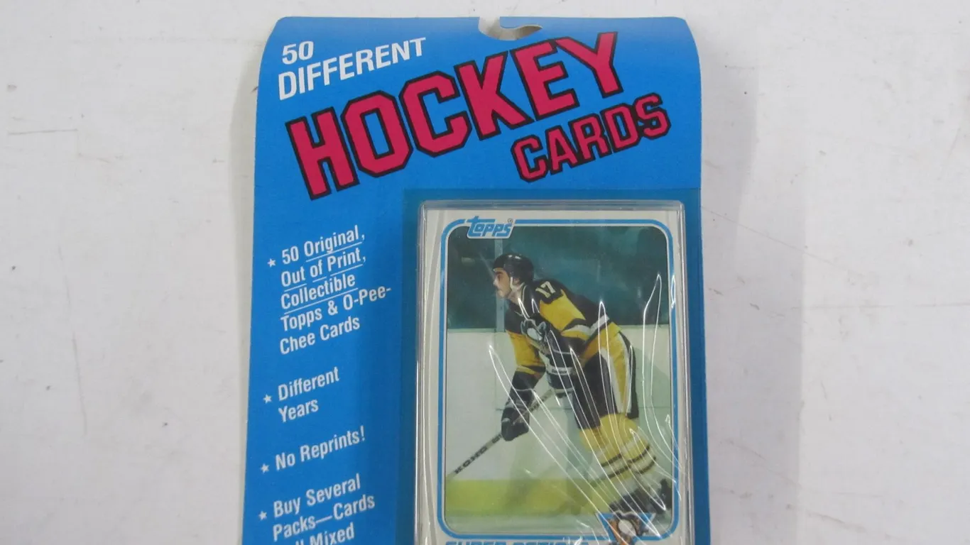 Pack Of (50) Hockey Cards