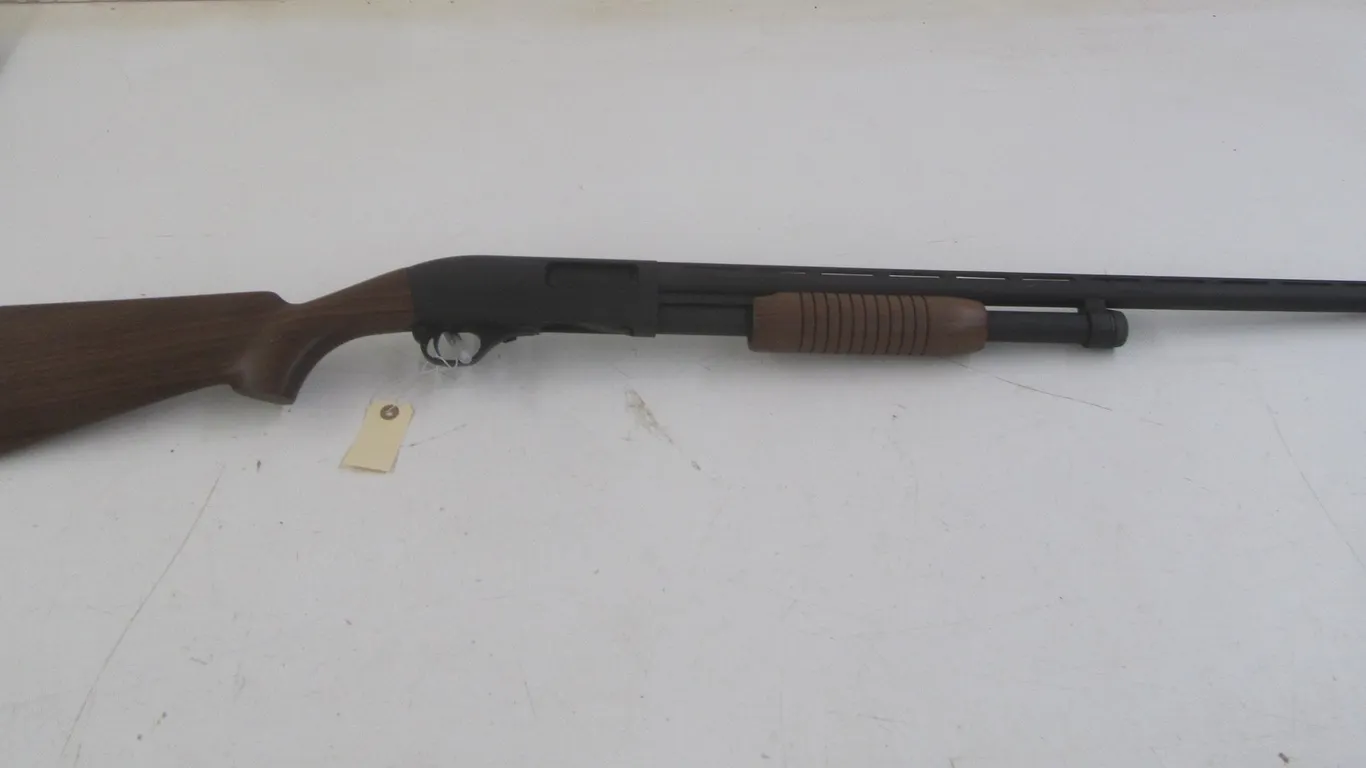 H&R 1871 New England Firearms 12ga Pump Shotgun