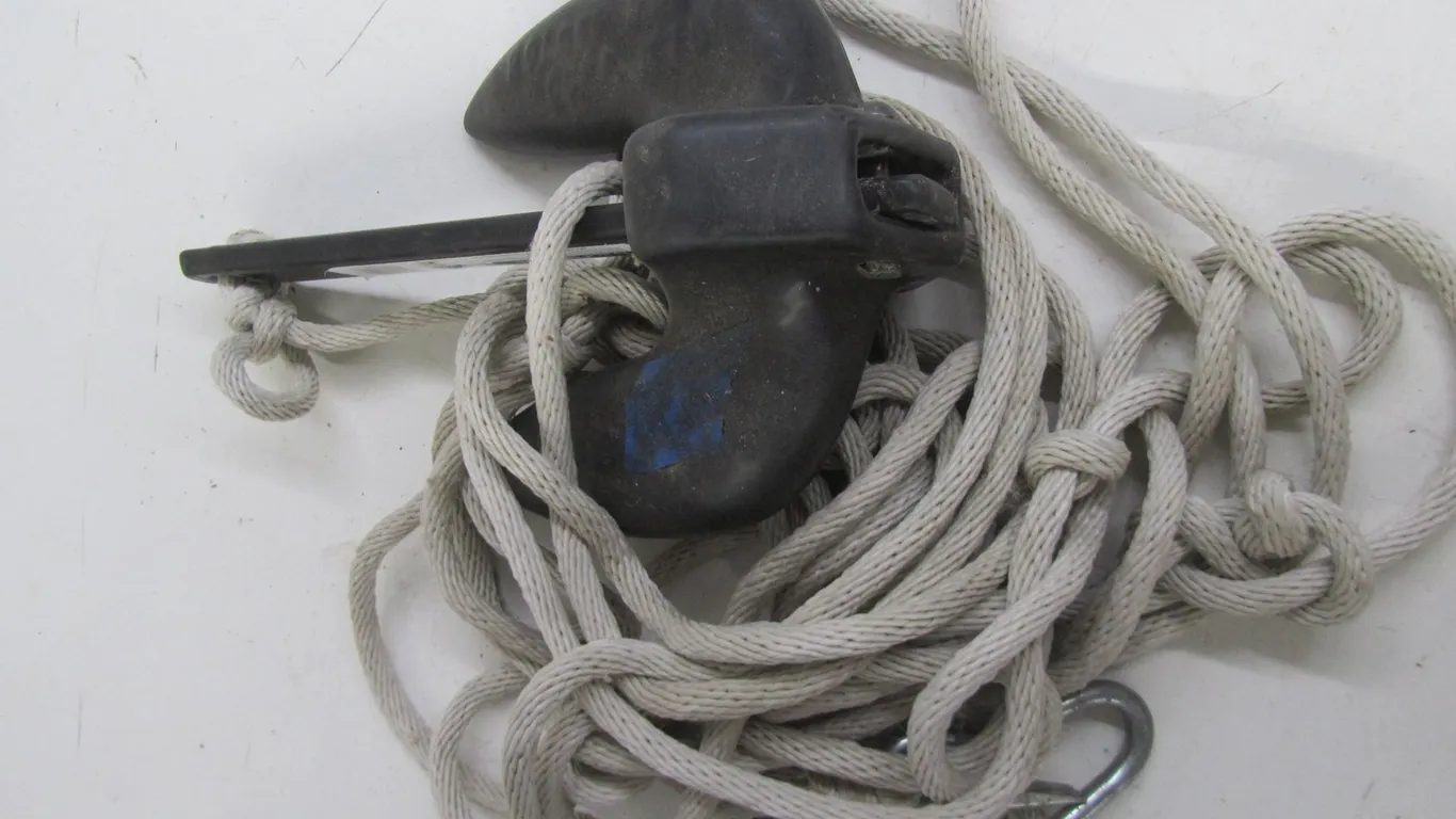 Roloff Supreme 15lb Navy Anchor w/Rope
