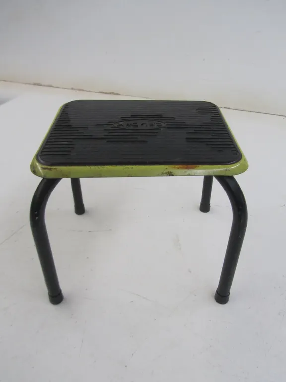 Cal-Dak Step Stool