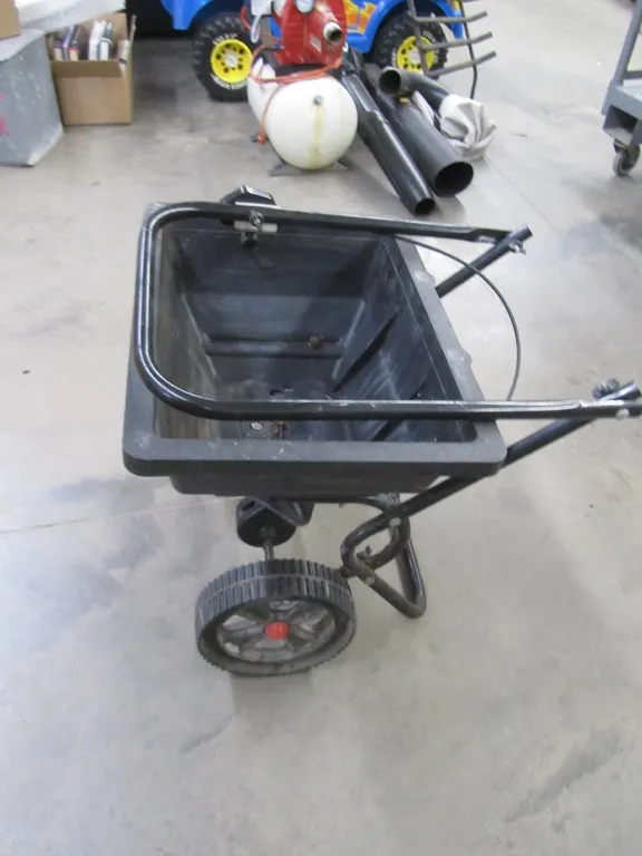 Lawn Seed Spreader