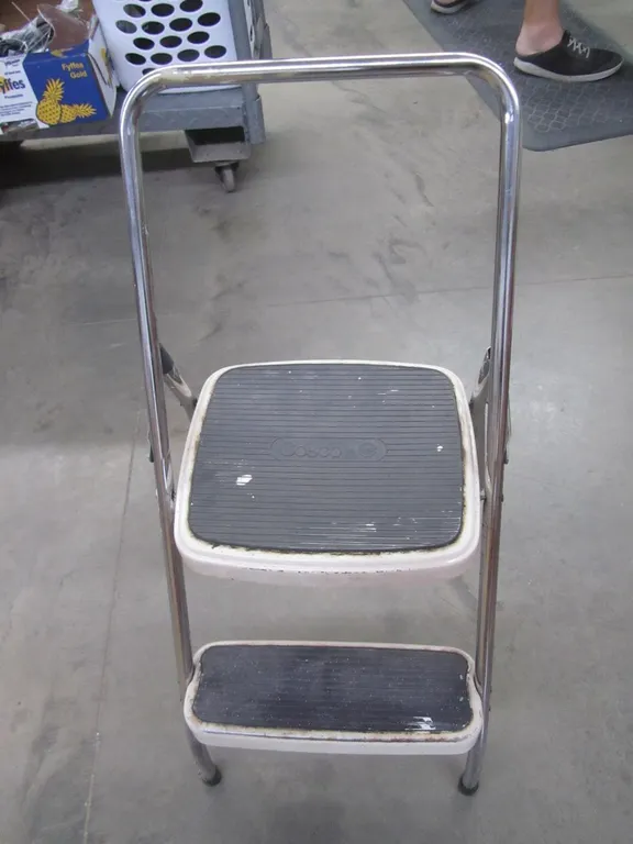 Cosco 2' Folding Step Stool