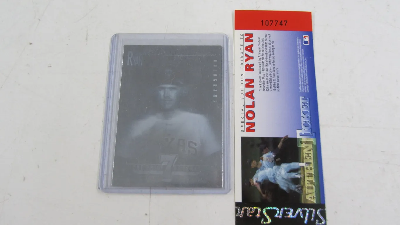 1991 Field Of Vision Nolan Ryan Silver Star Hologram Card And AuthenTicket