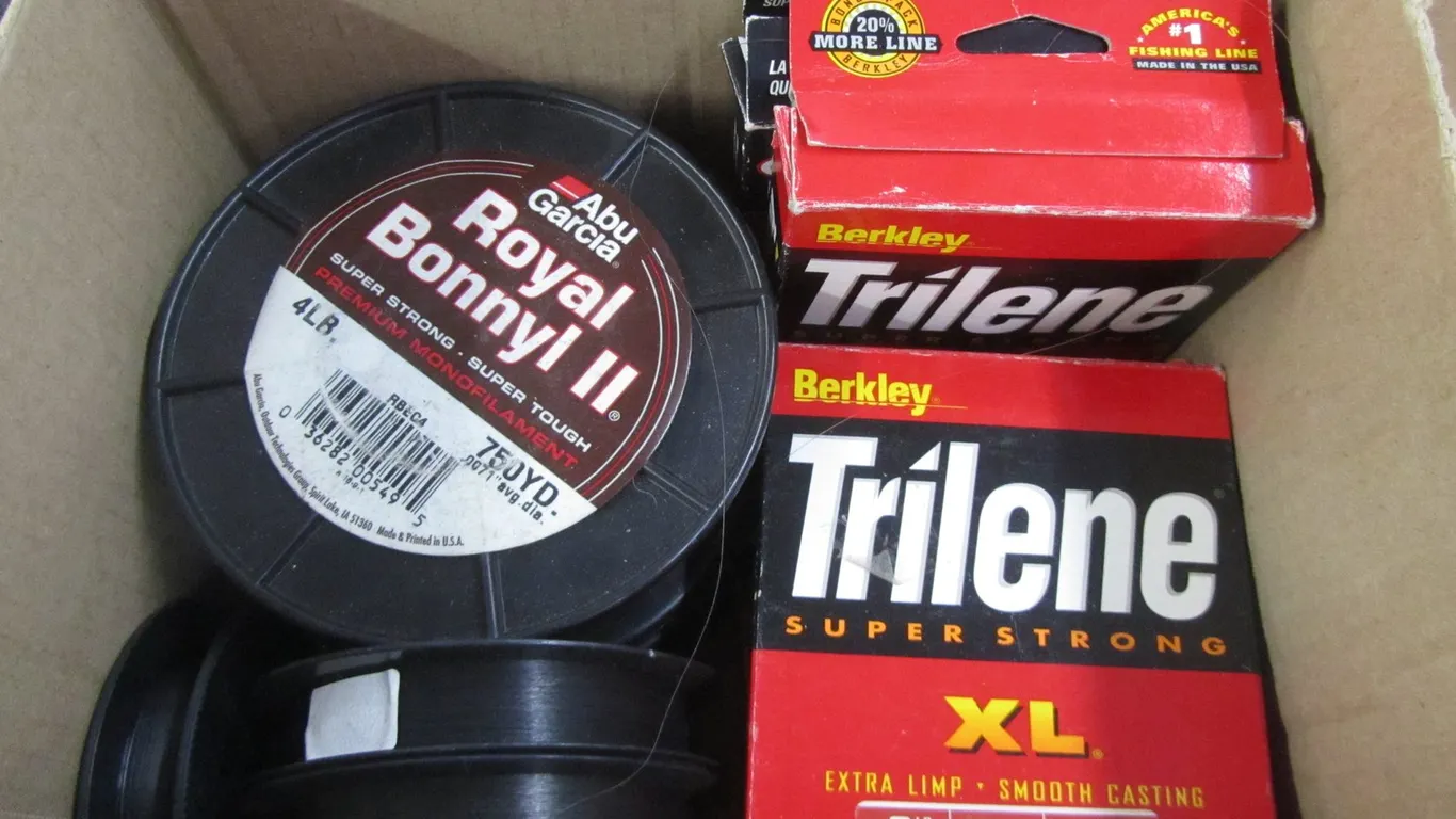 Box Of Assorted Fishing Line