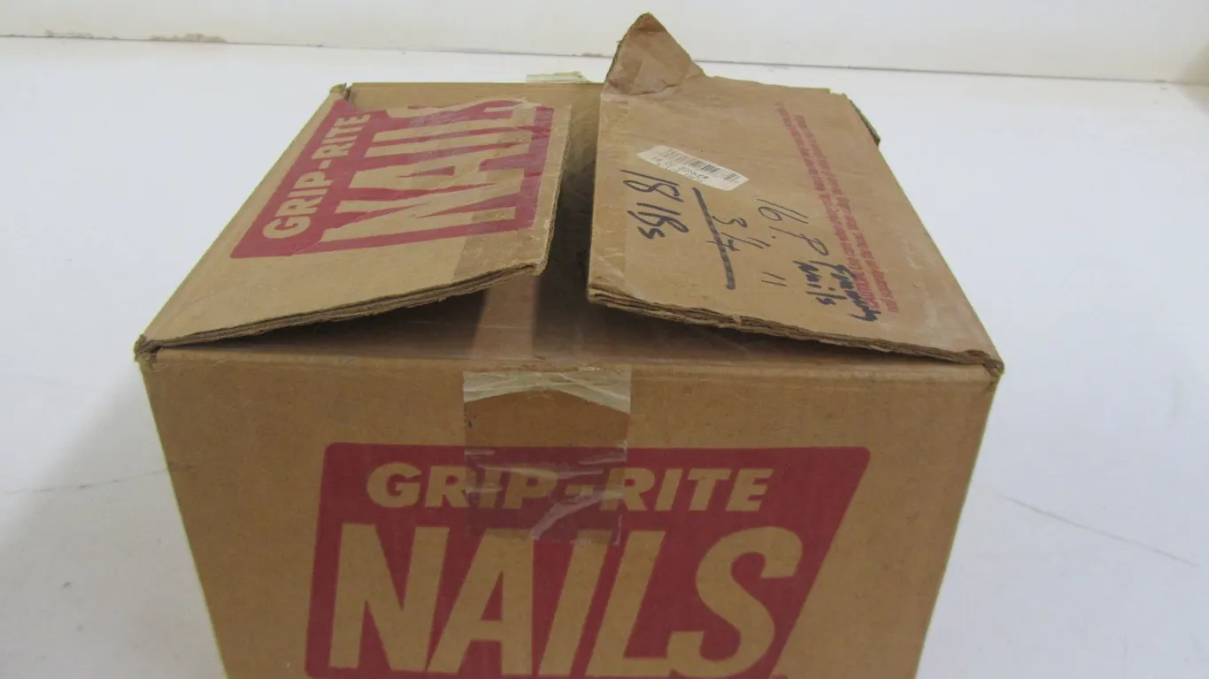 Lot Of 16 CC Sinker Nails