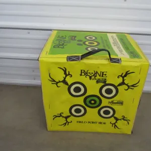 Bone Collector Combo Field And Broadhead Archery Target