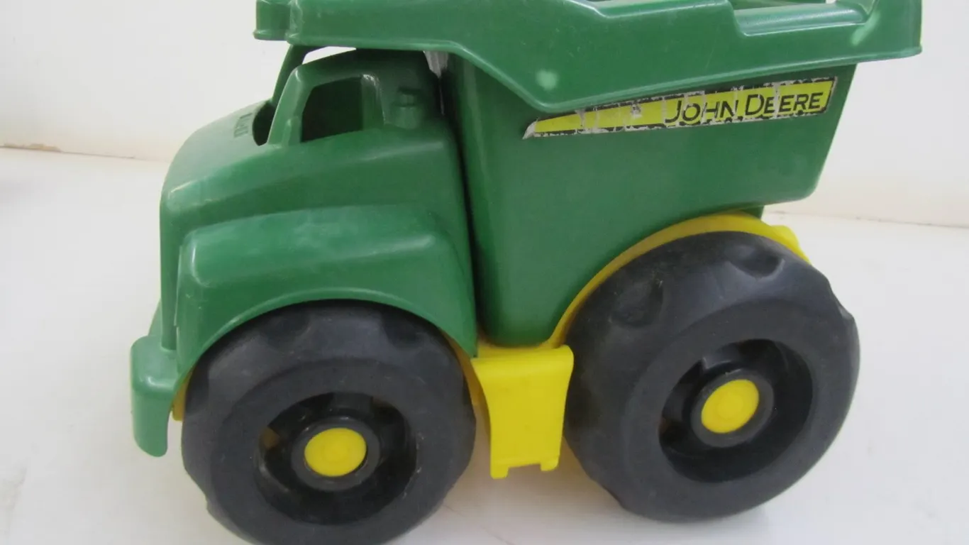 Mega Bloks John Deer Dump Truck Toy