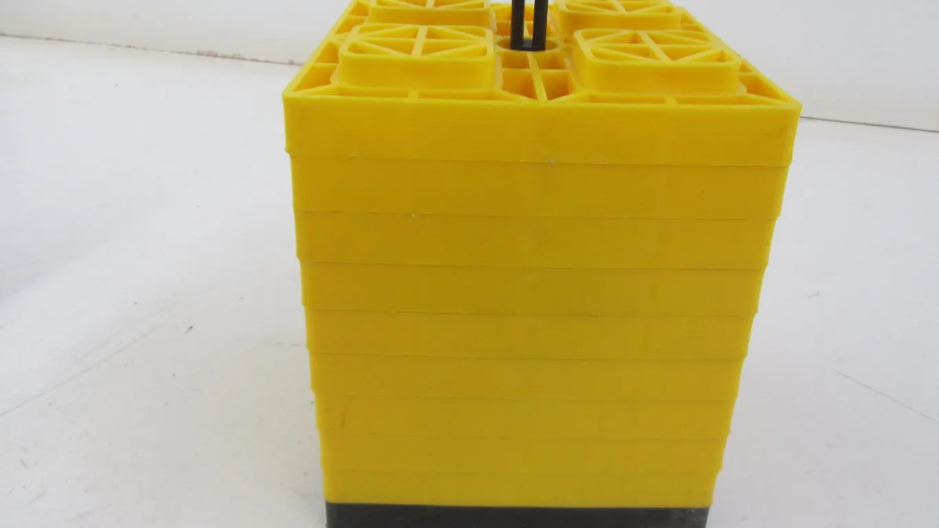 Set Of (9) RV Leveling Blocks