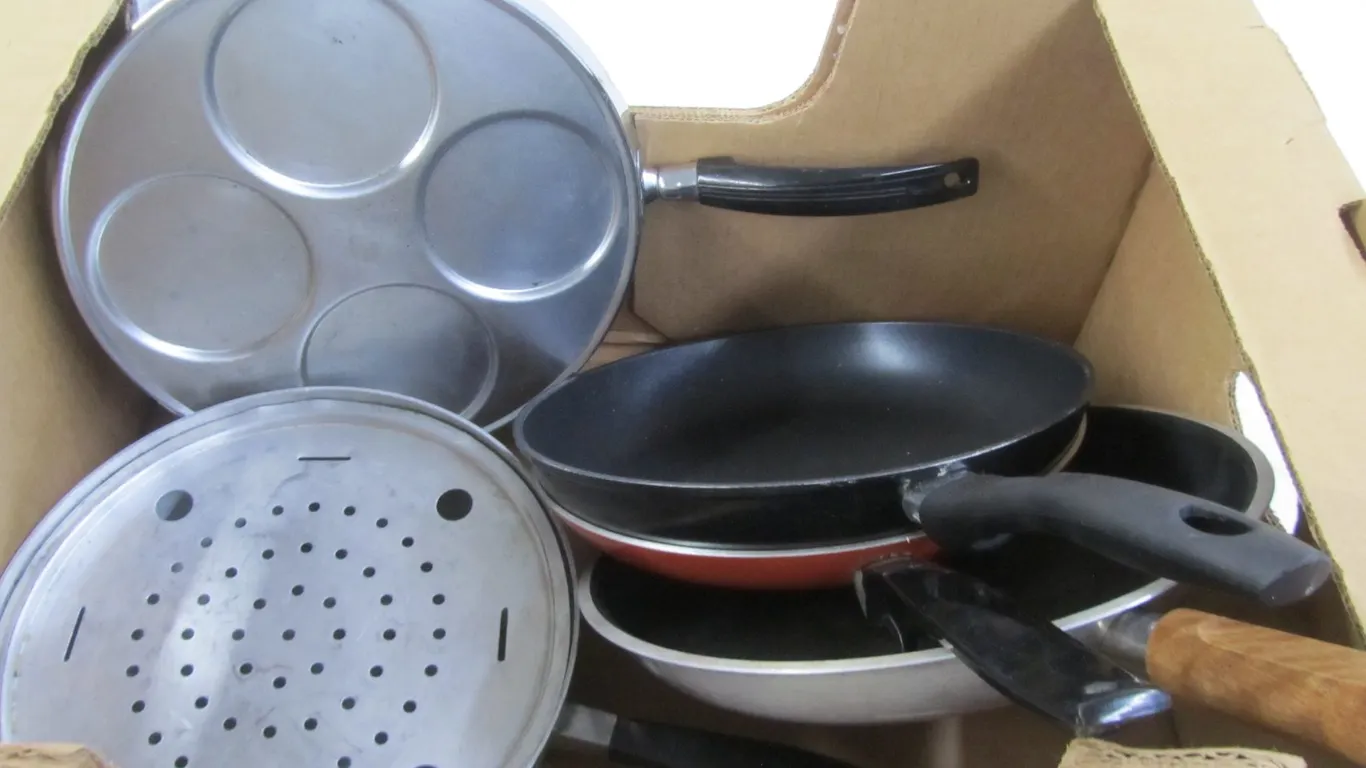 Assorted Cooking Pans
