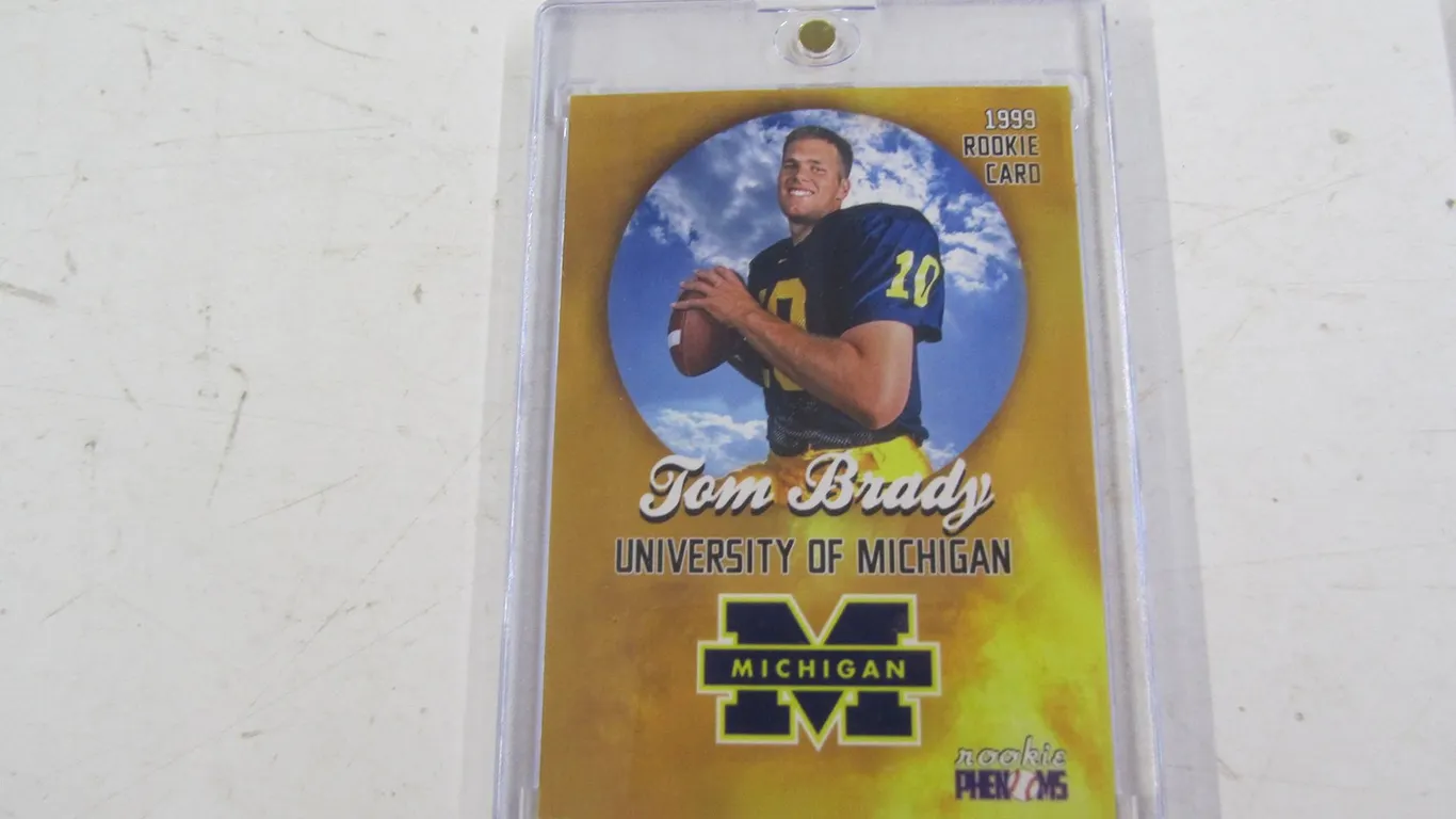 2000 Rookie Phenoms Tom Brady Card