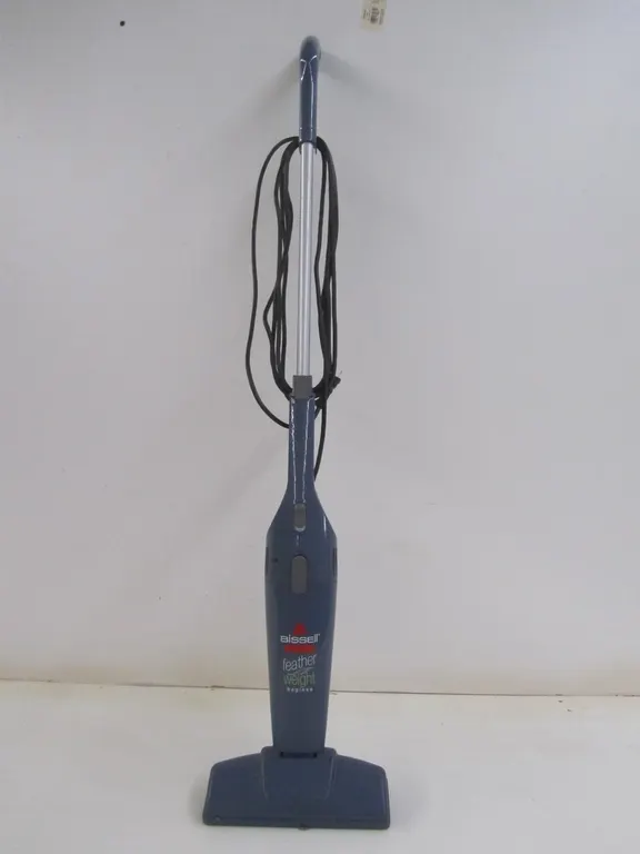 Bissell Feather Weight Bagless Vacuum Cleaner