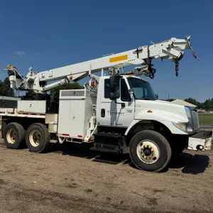 2002 International 7400 DT530 6X4
